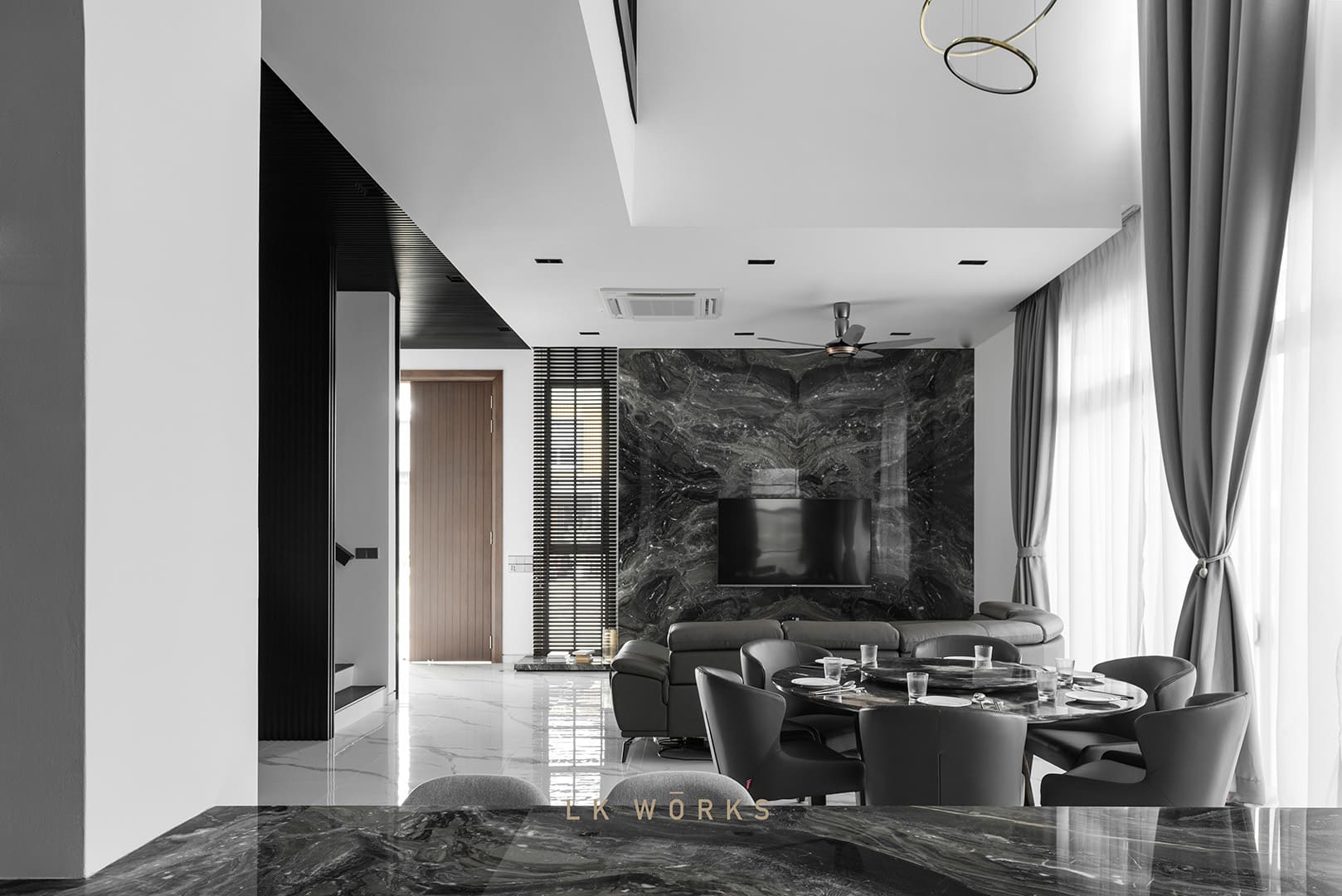MonochromaticAeres_P1